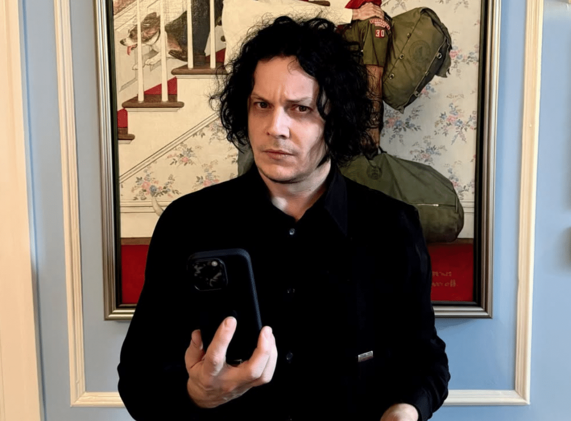 Jack White dostał pierwszy telefon komórkowy w życiu. To prezent na 50. urodziny