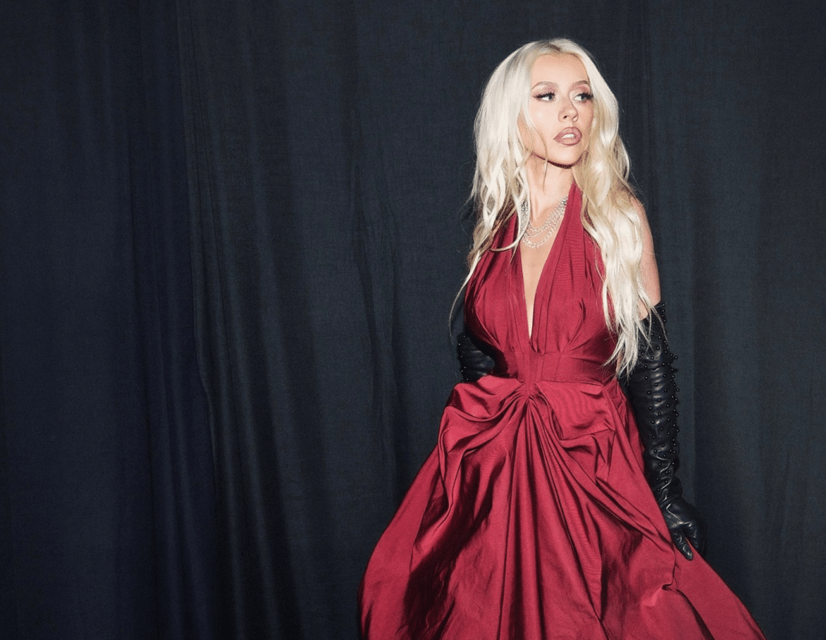 Christina Aguilera zachwyca w zmysłowej sesji zdjęciowej w samej bieliźnie