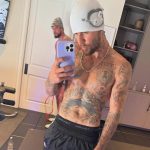 Niesamowity trik Justina Biebera. Połączył piłkę nożną z koszykówką