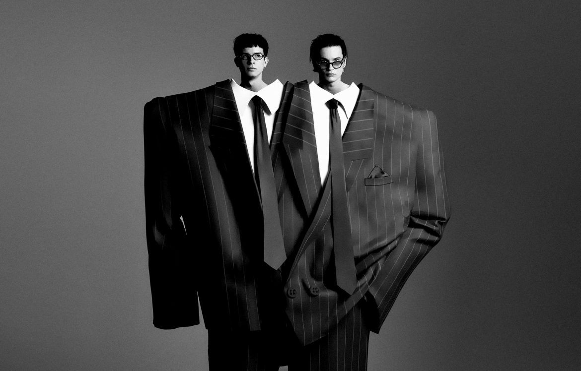 WSZYSCY JESTEŚMY KACPERCZYK – nowy rozdział w historii braci, którzy stali się głosem swojego pokolenia