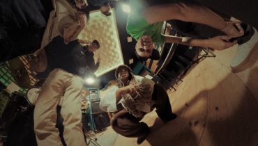 Aloha Ent., WCK i Ewa Ekwa łączą siły w singlu „Nie przeciągam struny” – nowoczesne mastershot video 360°