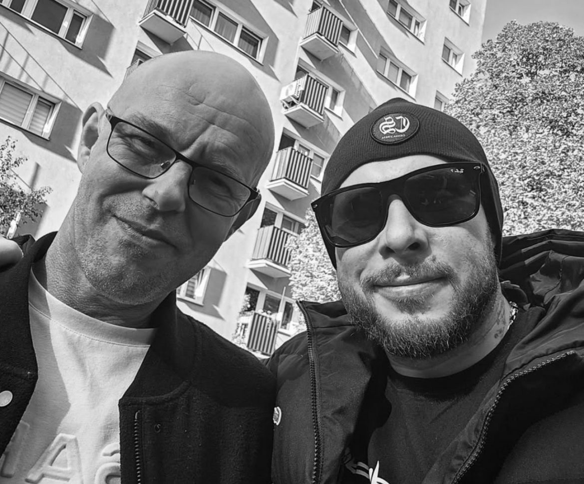 Bonus tłumaczy się z filmu nagranego na gorąco po śmierci Pono. „Miałem dobre intencje i nie chciałem nikogo urazić”