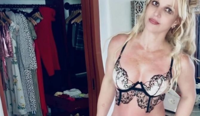 Britney Spears powraca na Instagram – w bieliźnie i z radami życiowymi