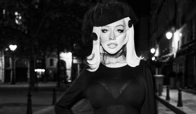 Christina Aguilera z magiczną świąteczną niespodzianką prosto z Paryża