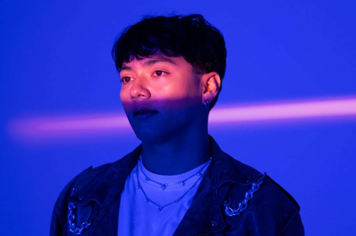 JJ zamyka trylogię „Wasted Love” nowym singlem „Haunting Me”