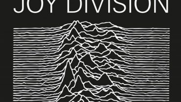 Australijski premier skrytykowany za „brak wyczucia” po założeniu koszulki Joy Division