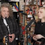 Robert Plant wykonuje klasyk Led Zeppelin podczas Tiny Desk Concert. „To jak Live Aid – tam też się nie słyszałem”
