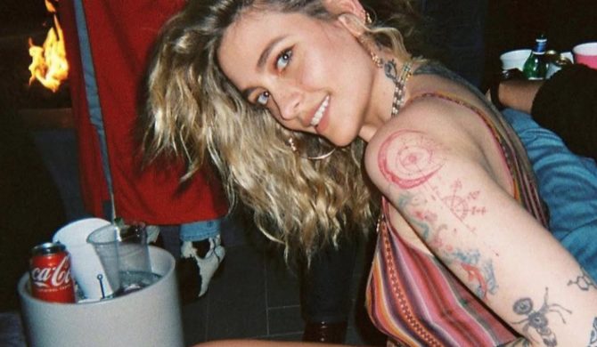 Córka Michaela Jacksona pokazała dziurę w nosie, którą ma przez zażywanie narkotyków