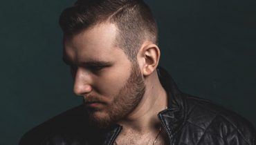 Współpracował z sanah i Marylą Rodowicz. Jego wersja techno religijnego hymnu stała się viralem