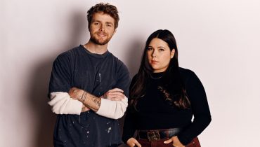 Alex Warren i Gigi Perez prezentują nową wersję singla „Eternity”