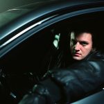 „Stabilny Grunt” – Guzior wraca po długiej przerwie z osobistym i surowym singlem