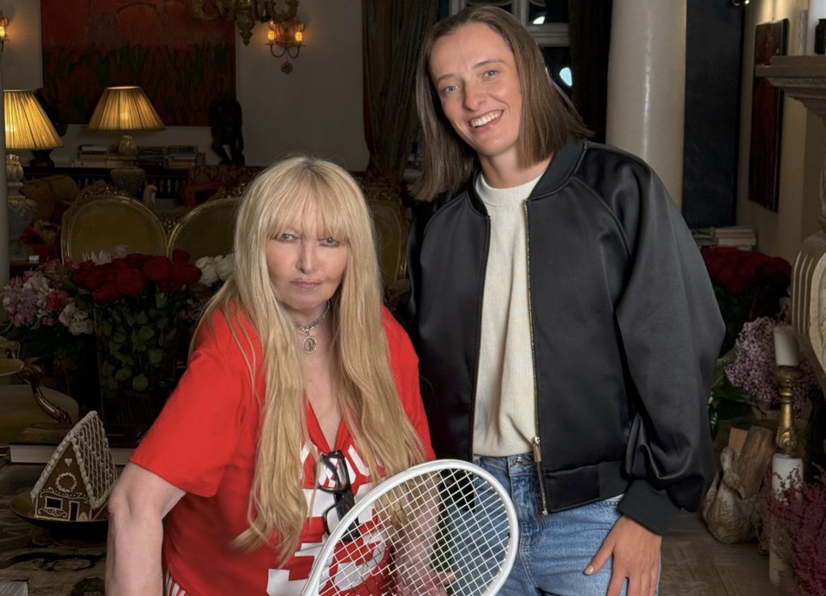 Iga Świątek zaskoczyła Marylę Rodowicz i pojawiła się na jej 80. urodzinach