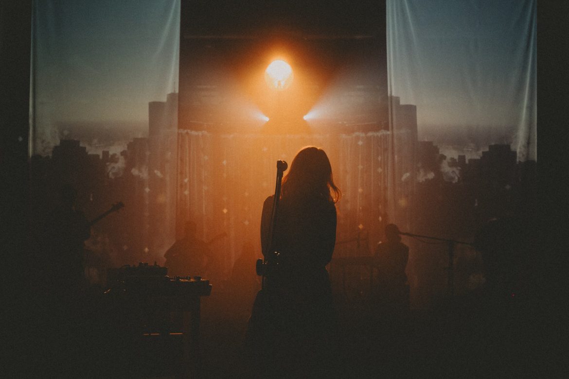 Kaśka Sochacka zapowiada nowy album. Singiel „Pokoje” już dostępny