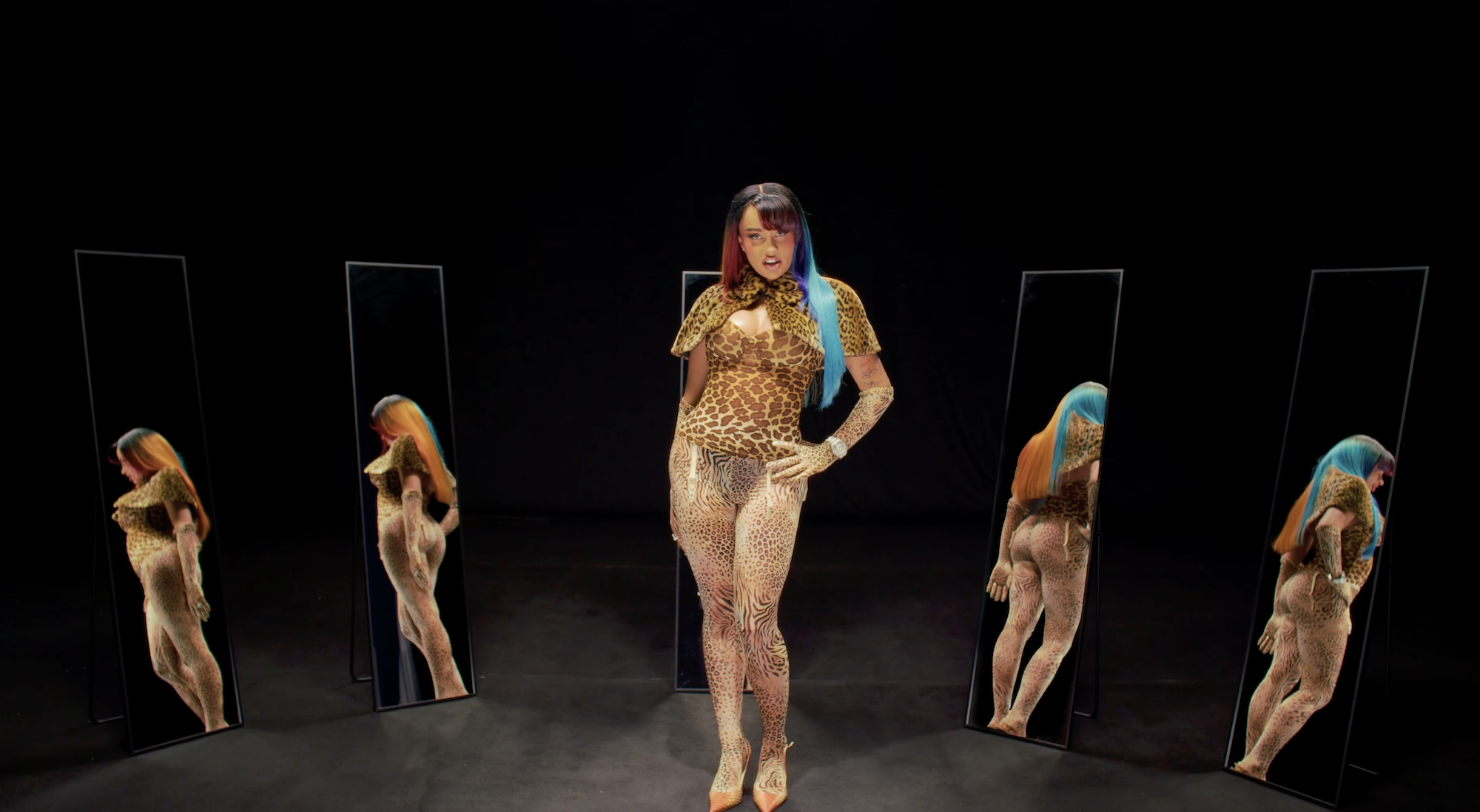 Fagata łączy siły z Natalisą – w teledysku Marta Linkiewicz: „Kut*s jest dobry, jak mi od niego odpierd*la”