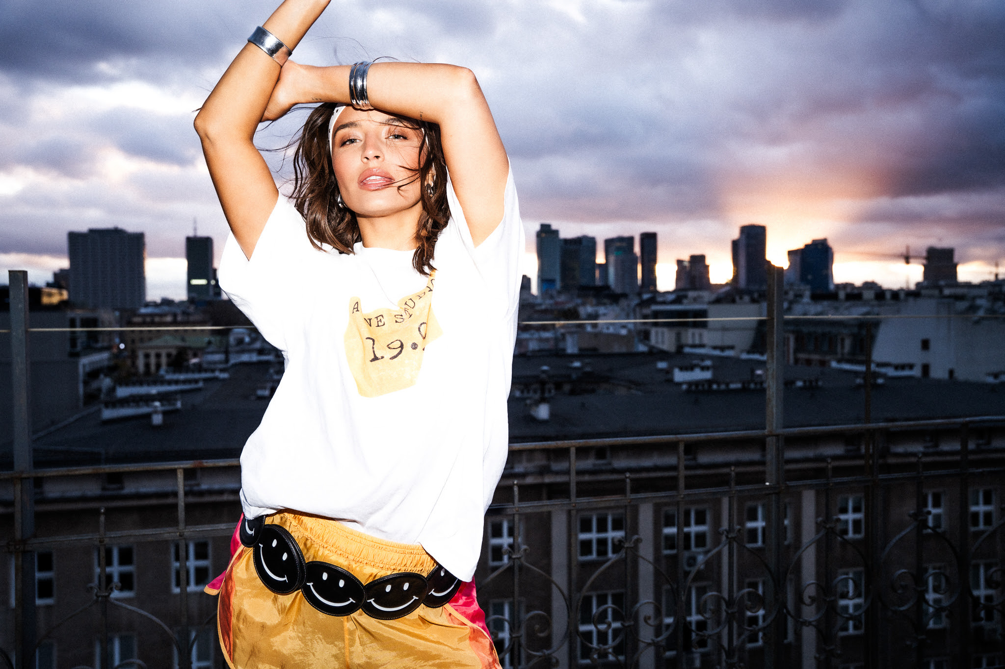 Julia Wieniawa prezentuje singiel „Dziś sobie dam”. Start trasy „Światłocienie Relove Tour 2026” już w środę