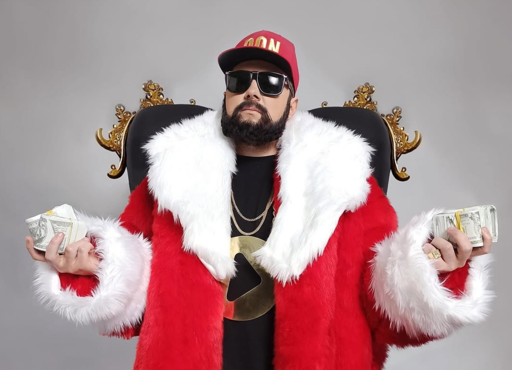 Donatan na tle dwóch Maybachów wnioskuje nie tylko o dopłaty dla artystów ale też o kilometrówki. „Samochód jest moim źródłem inspiracji i natchnienia”