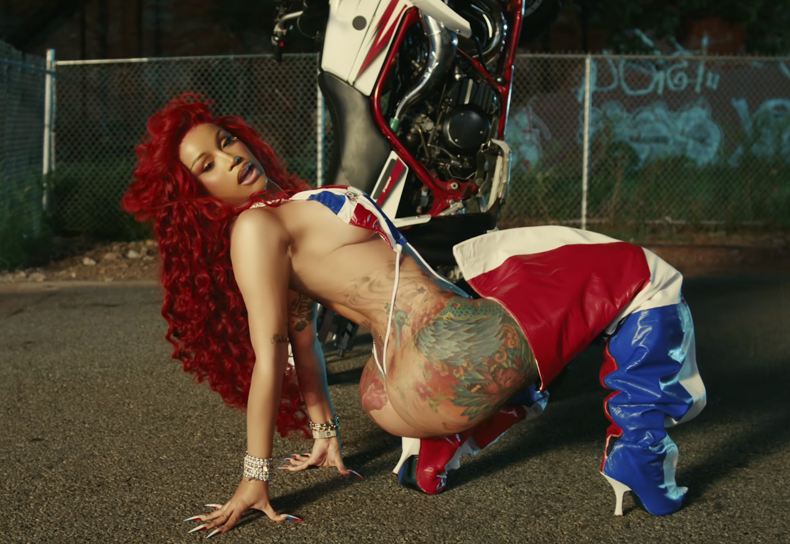 Cardi B wraca z nowym singlem. Pokazała gorący teledysk do „AH HA”
