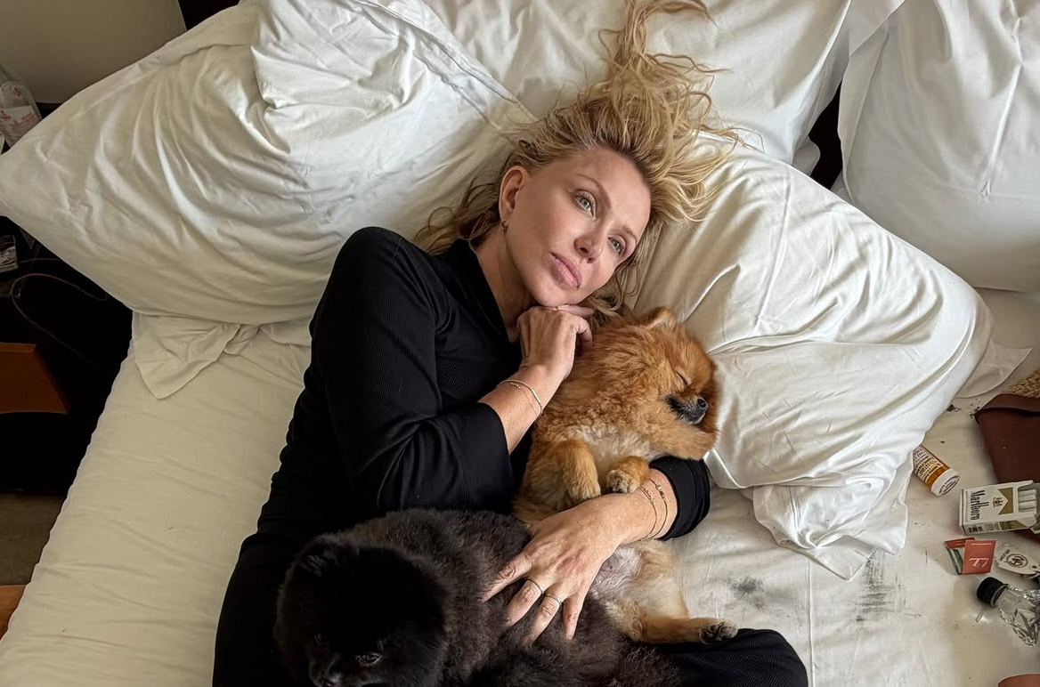 Courtney Love skończyła nowy album. „Prawie umarłam, straciłam wszystkie włosy”