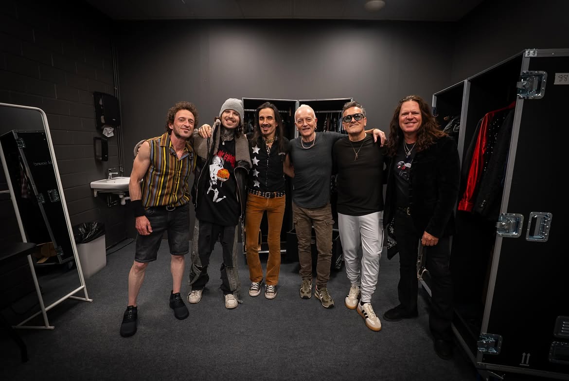 Vivian Campbell z Def Leppard przekazał, iż jego nowotwór powrócił. „Przeszczep się nie przyjął”