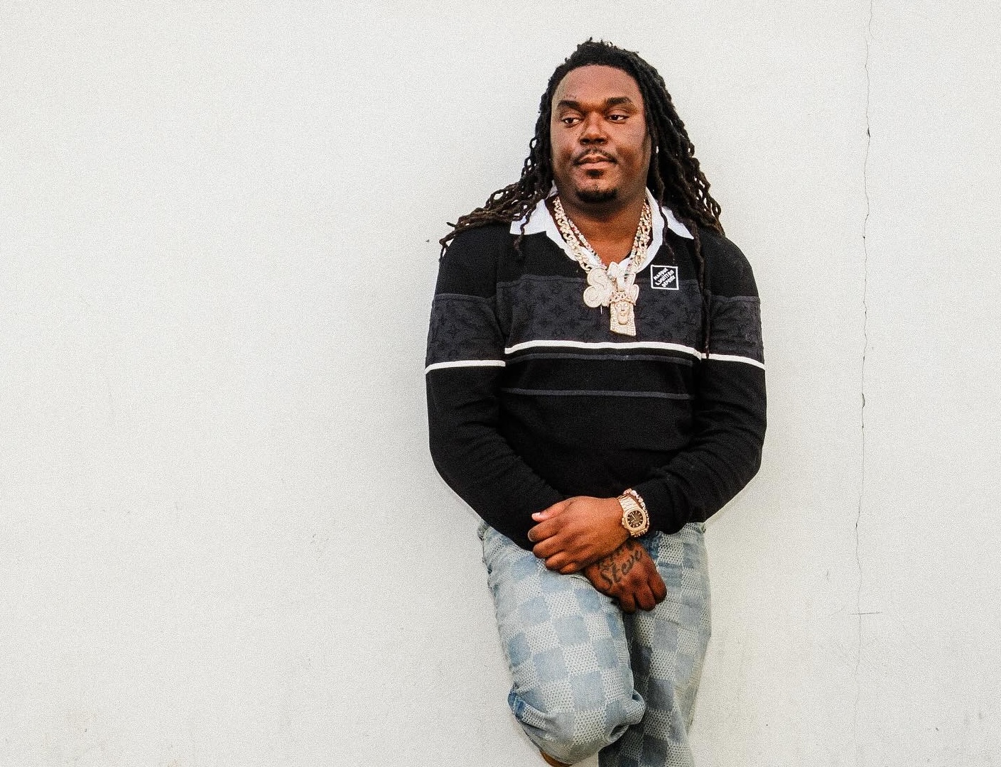 Lucki raniony podczas bójki pod ComplexCon. W sprawę zamieszana była też ekipa Playboi Cartiego
