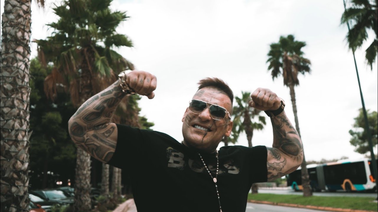 Popek i Małolat K2 pogodzili się po 10 latach. Wspólnym numerem wracają do klimatu starej Firmy. „Jestem alkoholikiem, jestem narkomanem. Kocham prostyt**ki, bo jestem kurw**rzem”