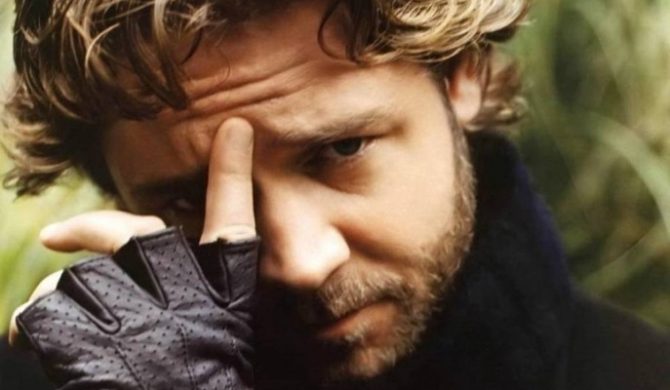 Śpiewający Russell Crowe [video]
