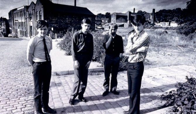 Plus-minus Joy Division