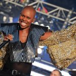 Złote płyty dla Collinsa, Claptona i Skunk Anansie