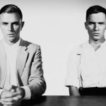 Hurts zaśpiewali z córką Annie Lennox