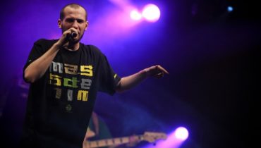 Koncert Ostrego w Stodole