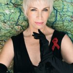 Elżbieta II uhonorowała Annie Lennox