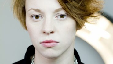La Roux komponują ze znanym zespołem