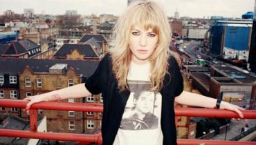 Ladyhawke boi się o odbiór nowej płyty