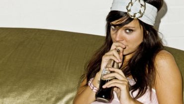 Lily Allen pokazała się Kaiser Chiefs topless