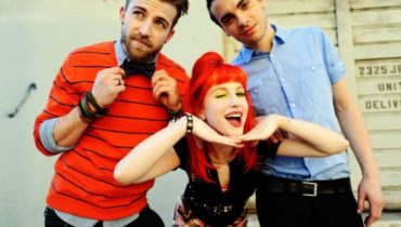 Zielony album Weezer, Paramore i Evanescence