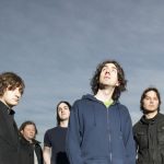 Gwiazda REM wspiera Snow Patrol