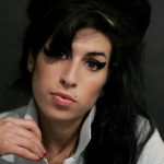 UK Chart: Amy wraca na szczyt