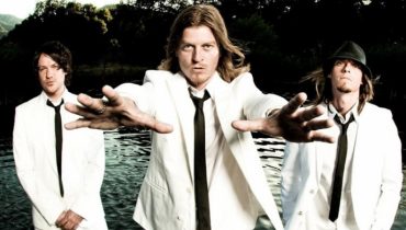 Puddle Of Mudd kowerują