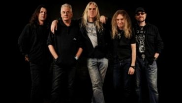 Koncerty Saxon bez The Anvil