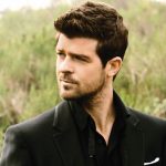 Robin Thicke – album gotowy