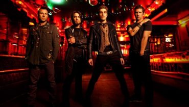 Jane`s Addiction przekładają premierę