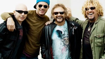 Nowy album Chickenfoot już w sklepach