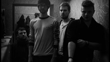 Muchy, Supergrupa i objawienie z Krakowa