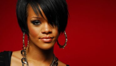 Rihanna pracuje z czołówką