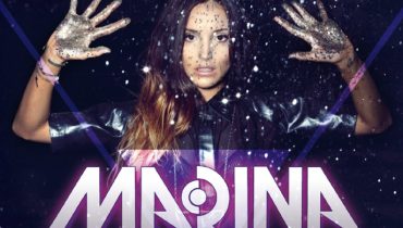 Marina i Video na Viva Comet