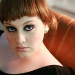 Adele śpiewa jako 16-latka
