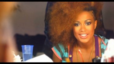 Patricia Kazadi prowadzi videobloga