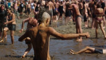 Woodstock`owe zabawy w błocie (Foto)