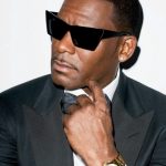 R Kelly winien państwu kilka milionów