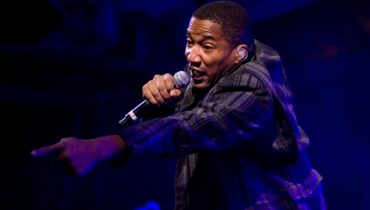 Q-Tip nagrywa z D`Angelo